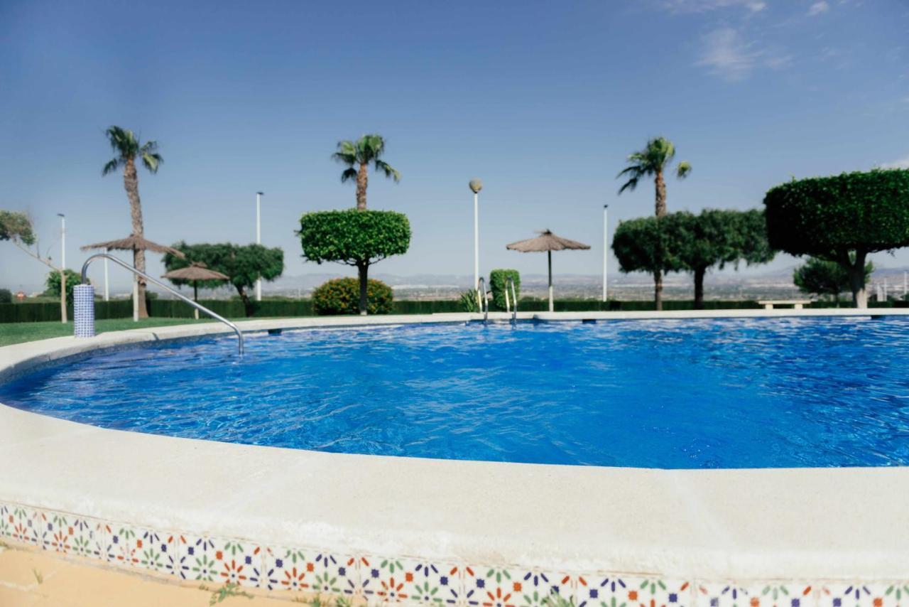 Stunning 2 Bedroom Apartment With Pool View Alicante Exterior photo