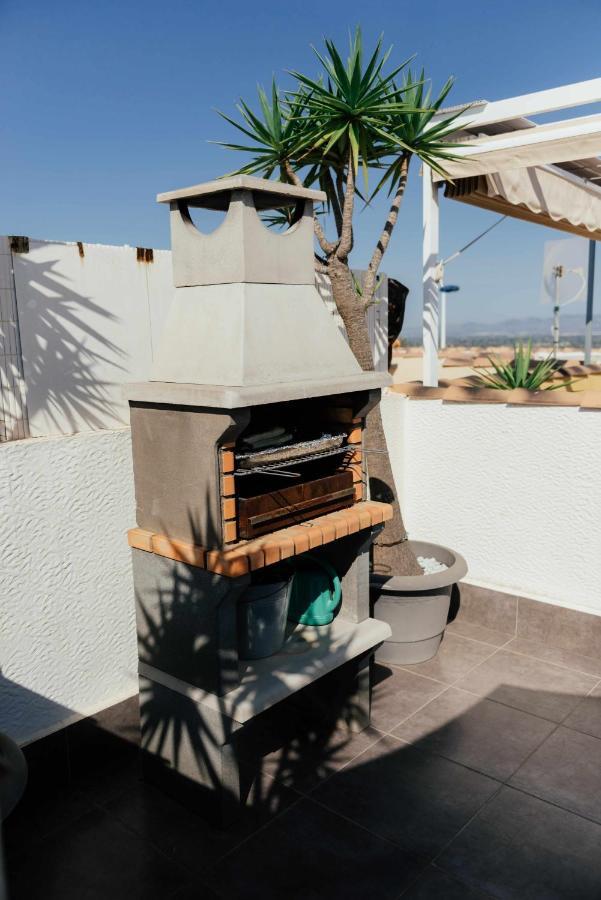 Stunning 2 Bedroom Apartment With Pool View Alicante Exterior photo