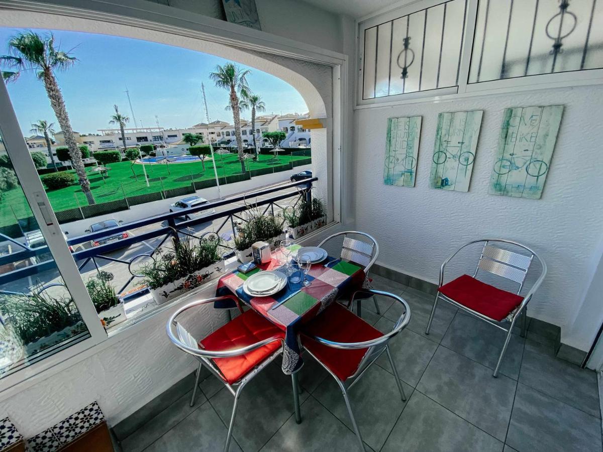Stunning 2 Bedroom Apartment With Pool View Alicante Exterior photo
