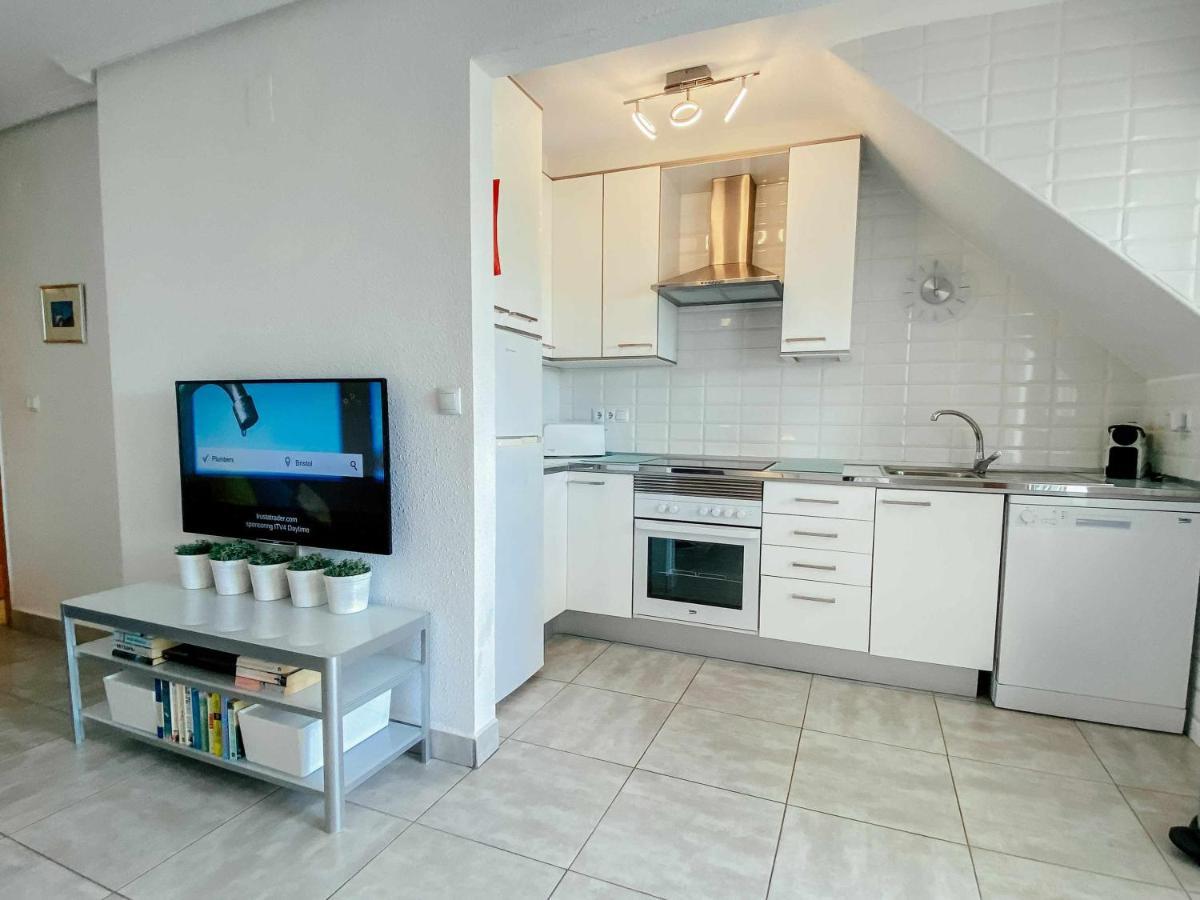 Stunning 2 Bedroom Apartment With Pool View Alicante Exterior photo